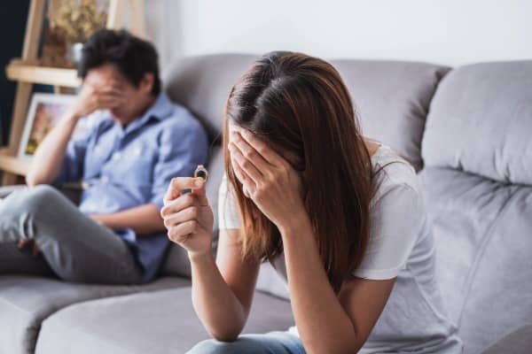 Divorcio con hijos mayores de edad: qué cambia y qué debes tener en cuenta